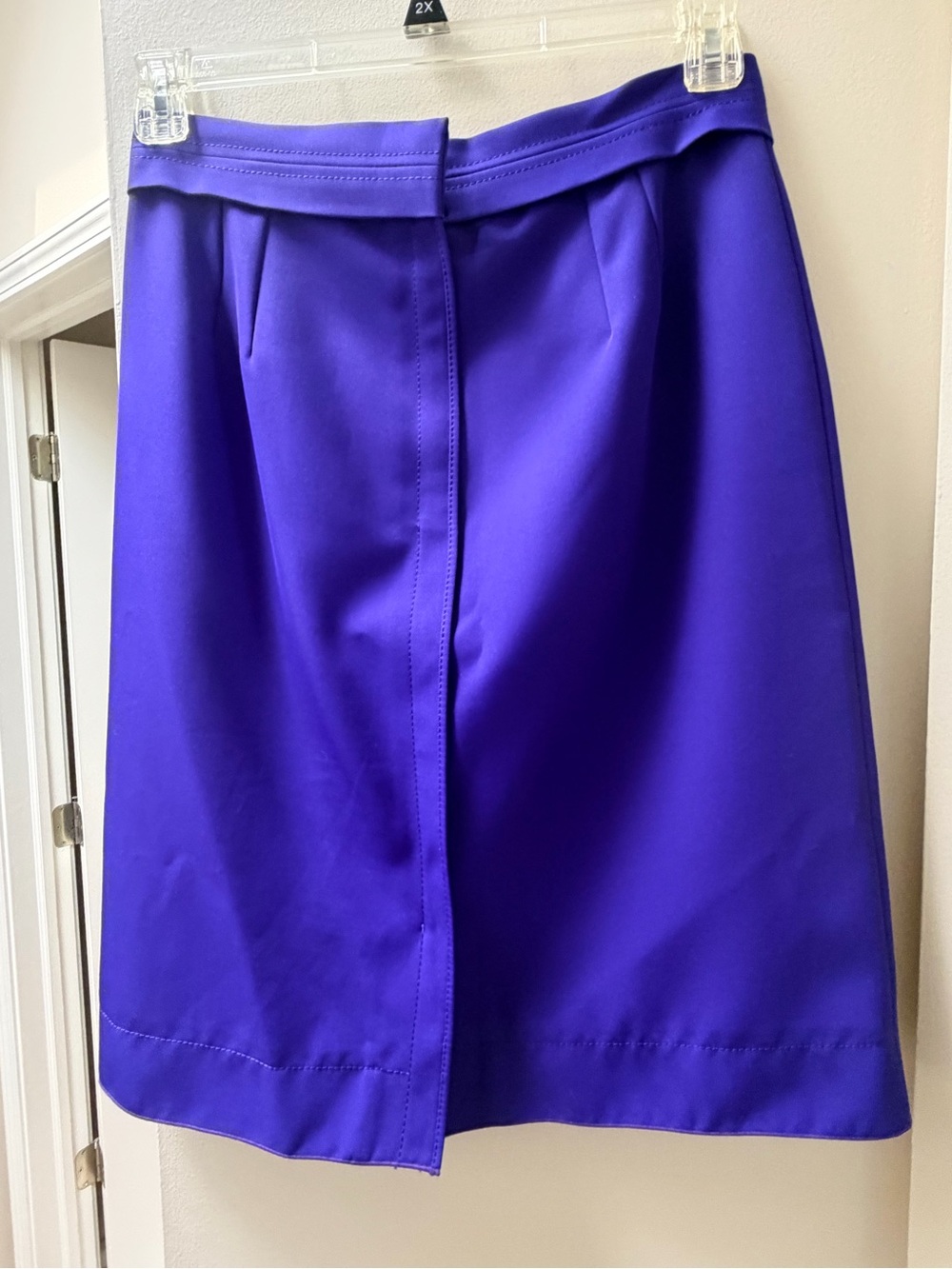 Marc Jacobs Women’s Vibrant Purple Structured Blazer and skirt suit set - Picture 6 of 7